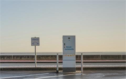 山西阳泉：到2025年全市新增充电桩4354个，达到5738个