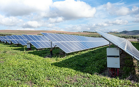 甘肃：2024年争取新增新能源并网装机12GW