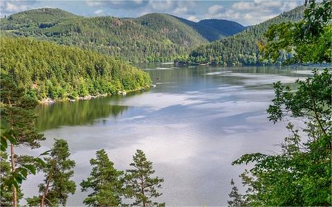 中国智慧水利行业竞争格局分析报告 大中型企业竞争能力比较强