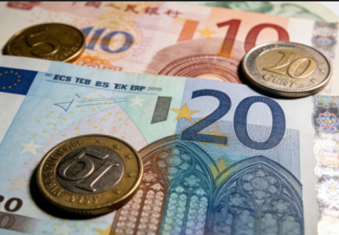 央行结构性货币政策精准让利中小民企与科创领域